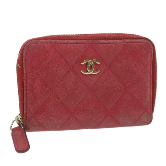 AUTHENTICITY GUARANTEED CHANEL Matelasse Coin Purse Lamb Skin Red CC - Picture 1 of 15